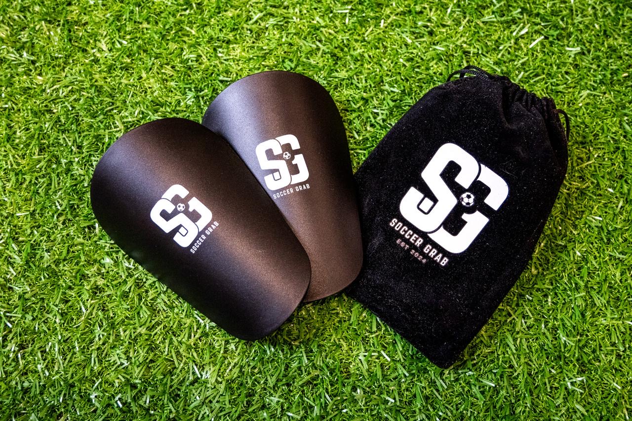 Soccer Grab Shin Guards M